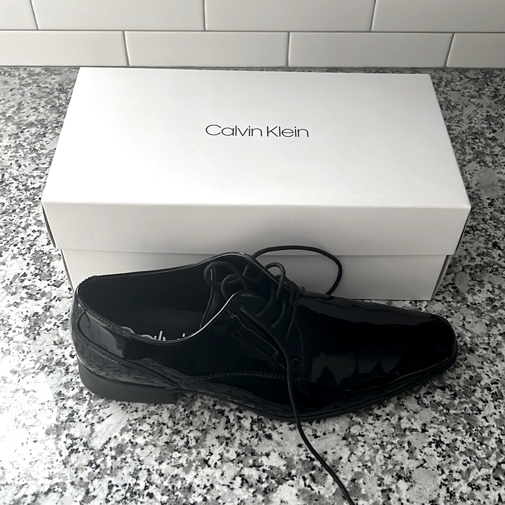 Calvin Klein Patent a leather tuxedo shoes